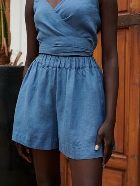 Linenfox Kim shorts in blue size small-medium NWT